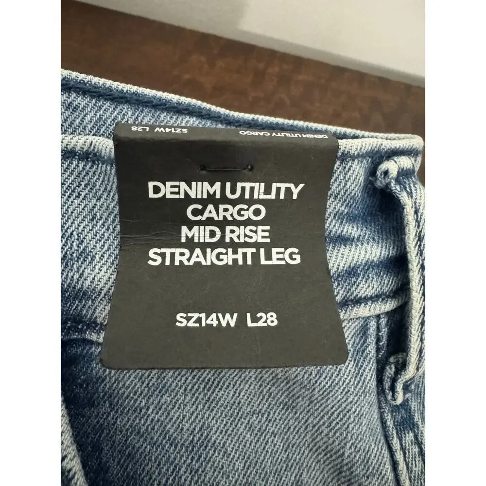 Silver Jeans Co. Denim Utility Cargo Jeans Mid Rise Straight Leg size 14W